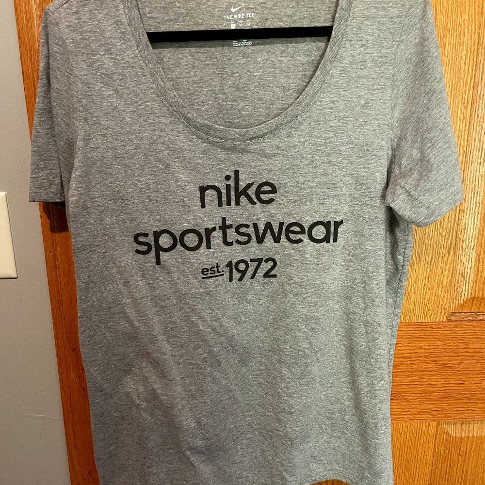 XL Nike T-Shirt
